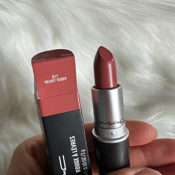 NWT💄MAC Customizable Beauty Bundle - Picture 9 of 16